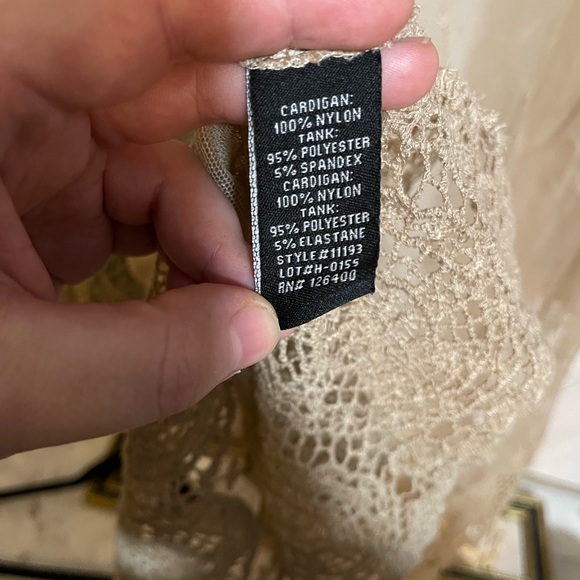 Antthony Tan Lace Cardigan crochet shrug - Picture 4 of 5